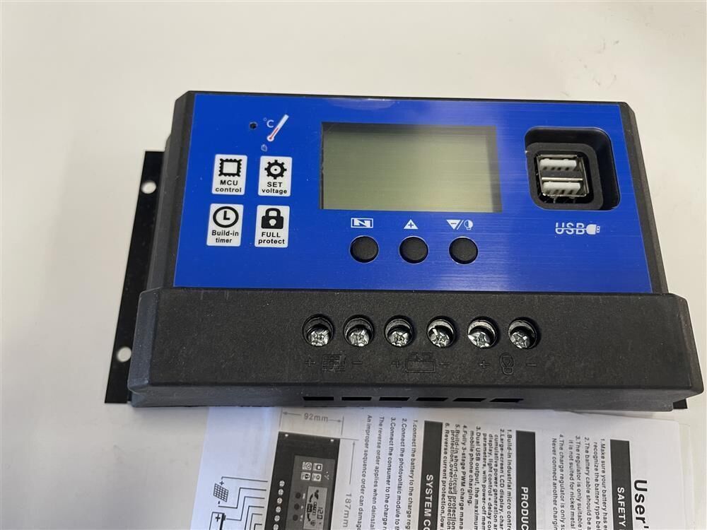Solar Panel Charge Controller Regulator 12V/24V auto dual USB 60A Battery AU